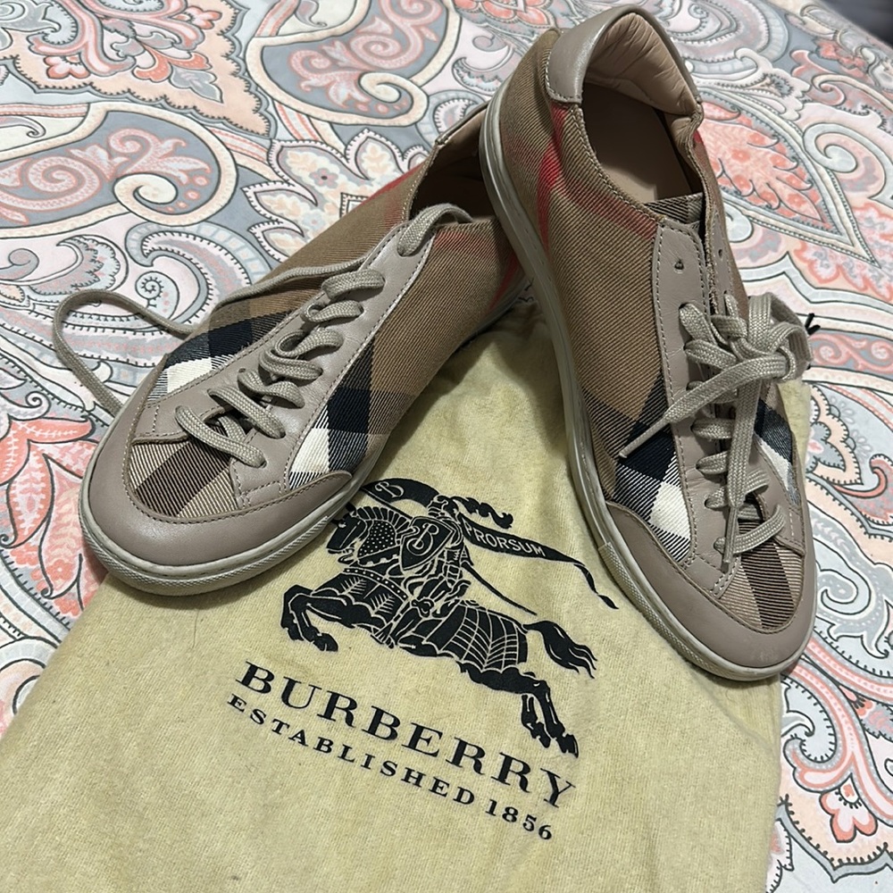 Burberry Nova Checked Shoes Burberry Sneakers In Size 6